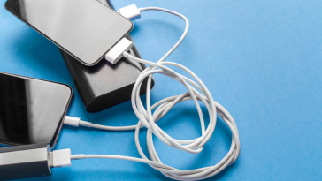 Anker vs. UGreen: Find the Best Charger for Your Needs!